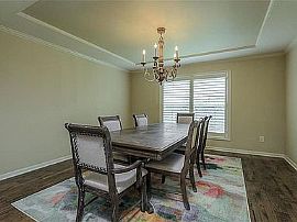 Beautiful 4 Bedroom, 4.5 Bath Home in Leawood, KS (Photo 3 of 12)