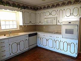 4 Bedroom, 3 Bath Home in Overland, KS (Photo 11 of 12)