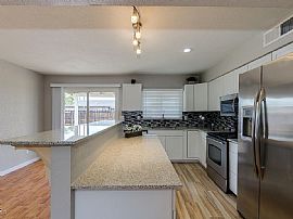 Move in Ready  in Phoenix, AZ (Photo 4 of 12)
