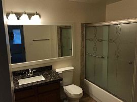 Charming 3 Bedroom Home in Phoenix, AZ (Photo 9 of 12)