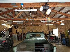 Suitable Home in Pinehurst, ID (Photo 11 of 12)