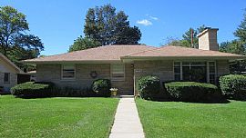 1435 N 117th St, Wauwatosa, Wi 53226 in Wauwatosa, WI