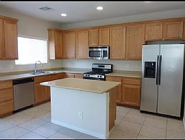8452 Quarentina Ave, Las Vegas, Nv 89149 in Las Vegas, NV (Photo 3 of 7)