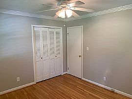 3344 Montcrest Dr, Irondale, Al 35210 in Irondale, AL (Photo 3 of 7)