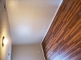 1 Bed 1 Bath Apartment - 525 Sq. Ft. - 3 Blocks From Marshall in Huntington, WV (Photo 5 of 6)