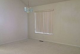 6704 Cinnamon Dr, Sparks, Nv 89436 in Sparks, NV (Photo 6 of 10)