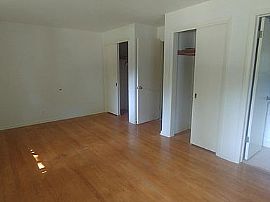 1513 Crabapple Dr, Racine, Wi 53405 in Racine, WI (Photo 8 of 12)