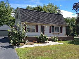 20 Village Dr, Ledyard, Ct 06339 in Ledyard, CT