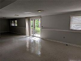 62 Candlewood Lake Rd, Brookfield, Ct 06804 in Brookfield, CT (Photo 6 of 12)