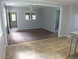 310 Hillside Dr, West Suffield, Ct 06093 in West Suffield, CT (Photo 6 of 12)