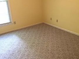 3264 Pebble Lake Dr, Lexington in Lexington, KY (Photo 5 of 5)