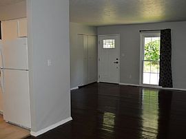 840 Overbrook Rd, Charleston, Wv 25314 in Charleston, WV (Photo 4 of 5)