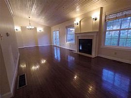 7 Seneca Rd, Huntington, Wv 25705 in Huntington, WV (Photo 4 of 5)