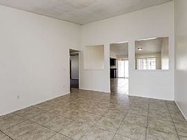 206 E Madison St, Avondale, Az 85323 in Avondale, AZ (Photo 3 of 12)