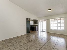 206 E Madison St, Avondale, Az 85323 in Avondale, AZ (Photo 6 of 12)