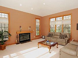 2436 Wexford Rd, Mount Pleasant, Wi 53405 in Racine, WI (Photo 5 of 12)