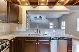 27 Balsam Dr, Greenville, Sc 29607 For $800 Per Month in Greenville, SC (Photo 2 of 5)