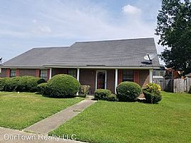 4001 Oak Shadow Ln, Montgomery, Al 36116 in Montgomery, AL