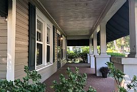 204 Quillen Ave, Fountain Inn, Sc 29644 For $800 Per Month  in Fountain Inn, SC (Photo 2 of 6)