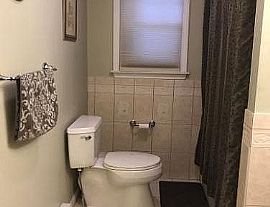 Doreen Dr, Bridgeport, Ct 06604 in Bridgeport, CT (Photo 5 of 6)