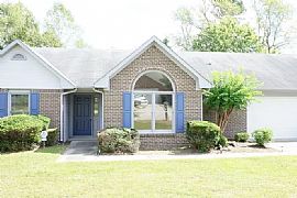 1335 Oak Knoll Dr Fayetteville Nc 28314 For $600/m Deposit  600 in Fayetteville, NC