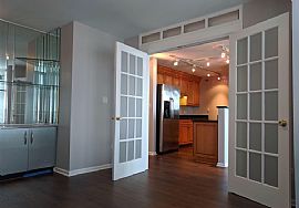 Luxury Three Bedroom and 2 Bathrooms in Chicago, IL (Photo 2 of 10)