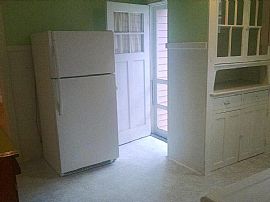 2 Bd, 1 Ba, 1,040 Sqft in New Orleans, LA (Photo 6 of 7)