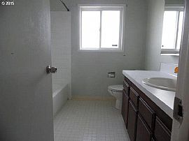 3 Bd/ 2 Ba/ 1,409 Sqft in Beaverton, OR (Photo 7 of 11)