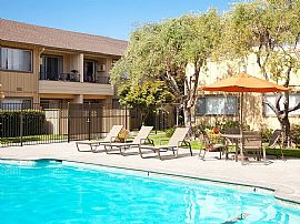 Building: Maplewood in Mountain View, CA (Photo 5 of 10)