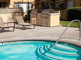 Building: Maplewood in Mountain View, CA (Photo 6 of 10)