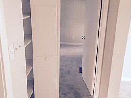 2 Bd/ 1 Ba/ 1,200 Sqft in Kansas City, KS (Photo 10 of 12)