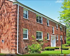 Ridge Gardens Apartments in Orange, NJ