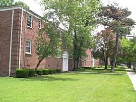 Ridge Gardens Apartments in Orange, NJ (Photo 3 of 7)