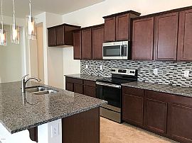 4bed, 3bath in Mesa, AZ (Photo 4 of 7)