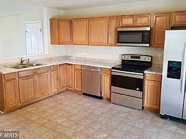 44 Gotland Cir, Martinsburg, Wv 25405 in Martinsburg, WV (Photo 3 of 5)