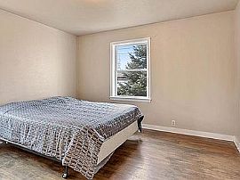 130 N Danz Ave, Green Bay, Wi 54302 in Green Bay, WI (Photo 10 of 12)