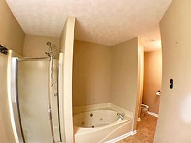 6896 Brownwood Ln, Montgomery, Al 36117 in Montgomery, AL (Photo 8 of 10)