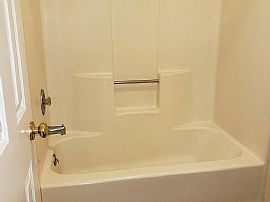 3 Bd/ 2 Ba/ 1,701 Sqft in Wilmington, NC (Photo 11 of 12)