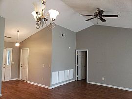 3 Bd/ 2 Ba/ 1,701 Sqft in Wilmington, NC (Photo 5 of 12)