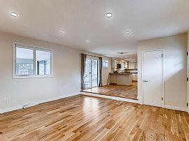 3 Bd/ 2 Ba/ 1,400 Sqft in Boulder, CO (Photo 2 of 12)