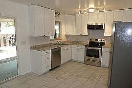 2 Bd/ 1 Ba/ 1,000 Sqft in Boulder, CO (Photo 4 of 12)