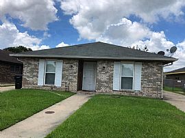 Charming 3bedroom 2bathroom in New Orleans, LA (Photo 2 of 6)