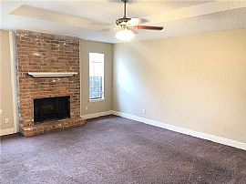3 Bd/ 2 Ba/ 1,427 Sqft in Houston, TX (Photo 4 of 12)