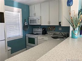 828 E 26th Ave, in New Smyrna Beach, FL (Photo 2 of 3)