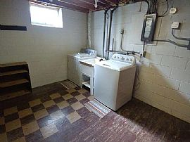 3 Bd/ 1.5 Ba/ 1,479 Sqft in Milwaukee, WI (Photo 12 of 12)