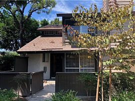 Luxury 3 Bedroom  Home  in Anaheim, CA (Photo 11 of 12)