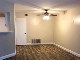 Luxury 3 Bedroom  Home  in Anaheim, CA (Photo 5 of 12)