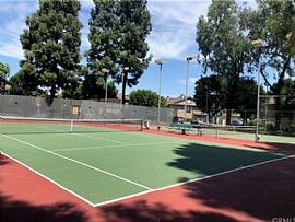 Luxury 3 Bedroom  Home  in Anaheim, CA (Photo 9 of 12)