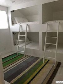 Luxury 4 Bedroom Home  in Anaheim, CA (Photo 9 of 12)