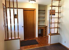 1707 Spruce Ct, South Milwaukee, Wi 53172 in South Milwaukee, WI (Photo 4 of 12)